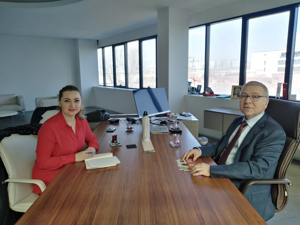 "OTOMOBİL YERİNE PİL FABRİKASI KURULSAYDI"