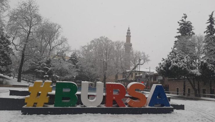 Bursa beyaza büründü