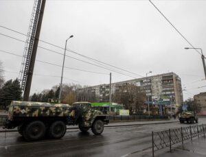 “Kiev’de 25 binden fazla silah dağıtıldı”
