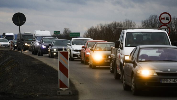 Dışişleri’nden Ukrayna’dan ayrılacak Türk vatandaşlarına bilgilendirme