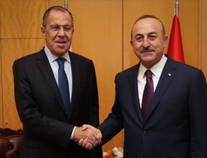 Bakan Çavuşoğlu, Rus mevkidaşıyla görüştü