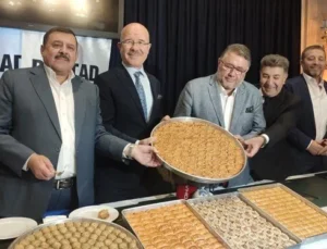 Baklava üreticilerinden tepki; “Fıstıklı baklava üretmeyeceğiz”