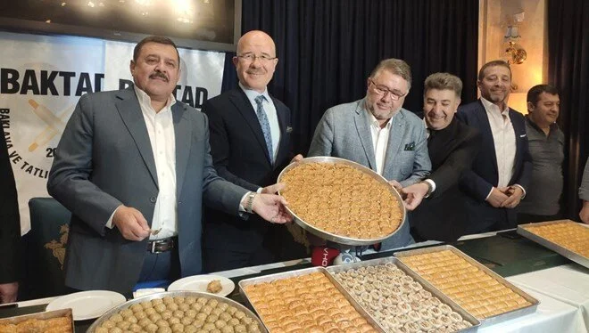 Baklava üreticilerinden tepki; “Fıstıklı baklava üretmeyeceğiz”