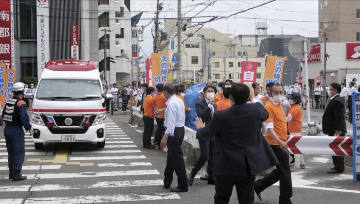 Eski Japonya Başbakanı saldırıda hayatını kaybetti