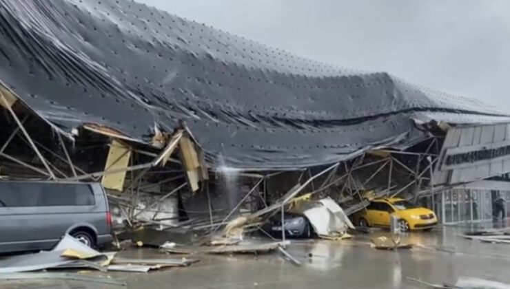 Bursa’da terminalin çatısı çöktü