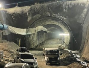 Van’da tünel inşaatında göçük