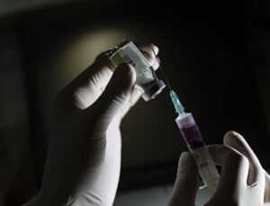 Grip aşısı uygulamaya açıldı; kimler yararlanabilecek?