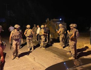 Mersin’de polisevine silahlı saldırı