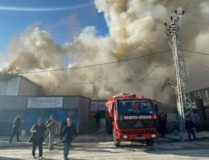 İstanbul’da fabrika yangını