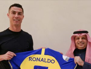 Ronaldo yeni takımına çılgın ücretle transfer oldu