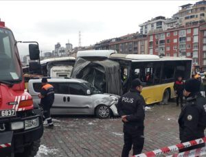 Alibeyköy’de tramvay ile İETT otobüsü çarpıştı: 33 yaralı