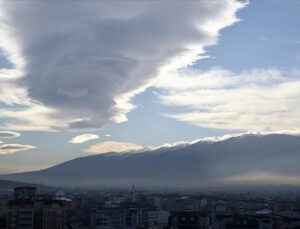 Bursa’da yeniden mercek bulutu görüldü