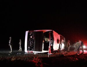 Diyarbakır’da yolcu otobüsü devrildi; 5 ölü