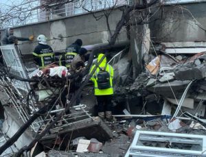 İskenderun ve Antakya devlet hastaneleri ile polisevi yıkıldı