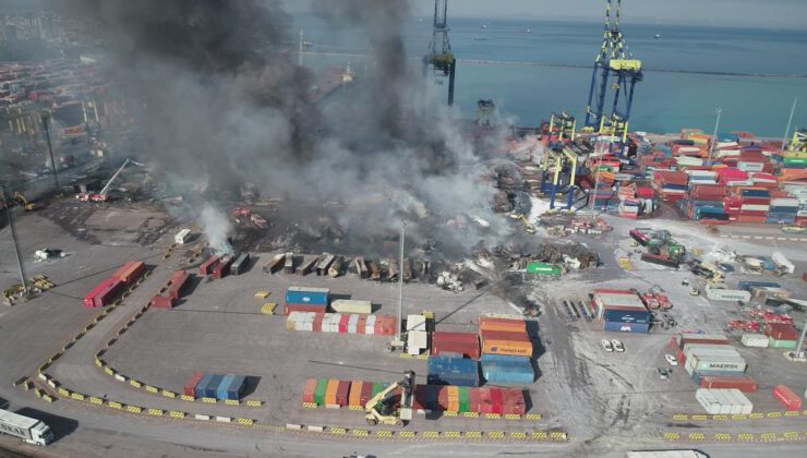 İskenderun Limanı’ndaki yangın havadan görüntülendi