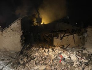 7 depremzede yangında hayatını kaybetti
