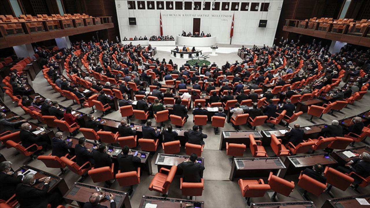 Milletvekilleri, göreve başlarken nasıl ant içecek?