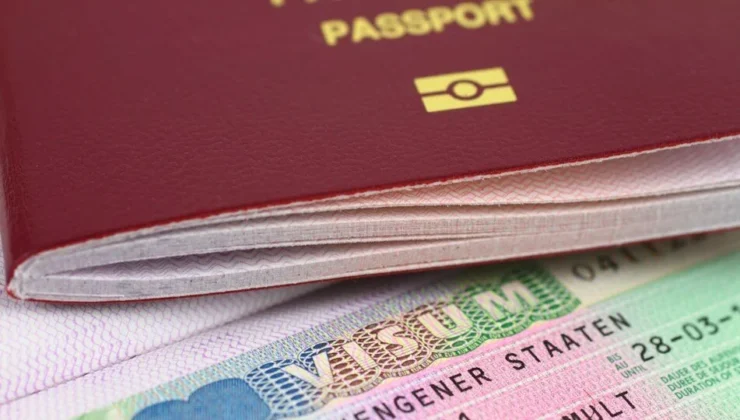 Alman Dışişleri’nden Türk vatandaşlarına vize açıklaması
