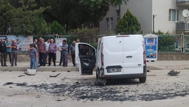Bursa’da para taşıyan araç kaza yaptı