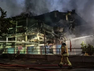 Başakşehir’deki fabrika hala yanıyor