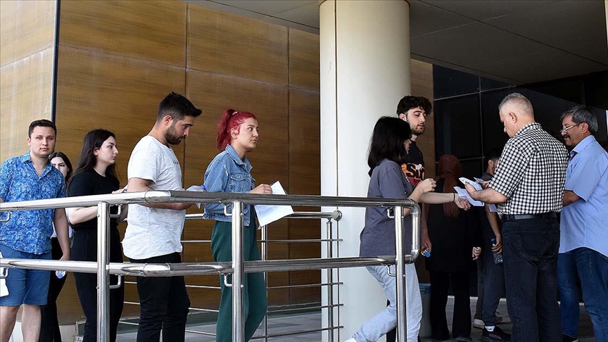 YKS'de ikinci oturum yapıldı
