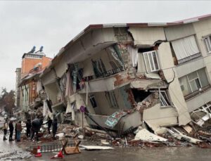 Bursa deprem felaketini unuttu