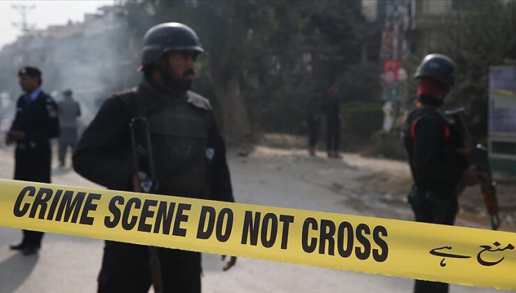 Pakistan kana bulandı; 40 ölü