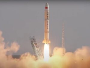 Çin, CERES-1 roketiyle 7 uydu fırlattı