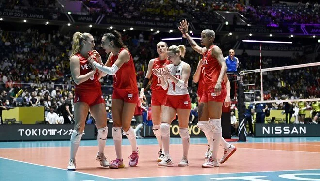 Voleybol Avrupa Şampiyonası 2026 Türkiye’de yapılacak