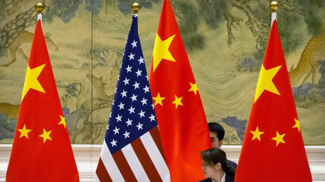 ABD, Çin’e uygulanacak bazı ek gümrük vergilerini erteledi
