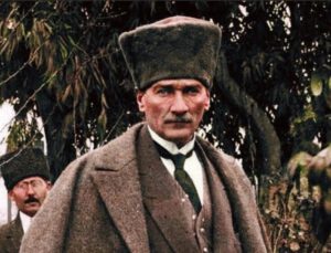 Atatürk konferansı başladı