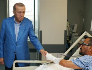 Cumhurbaşkanı Erdoğan, Sabancı çiftini ziyaret etti