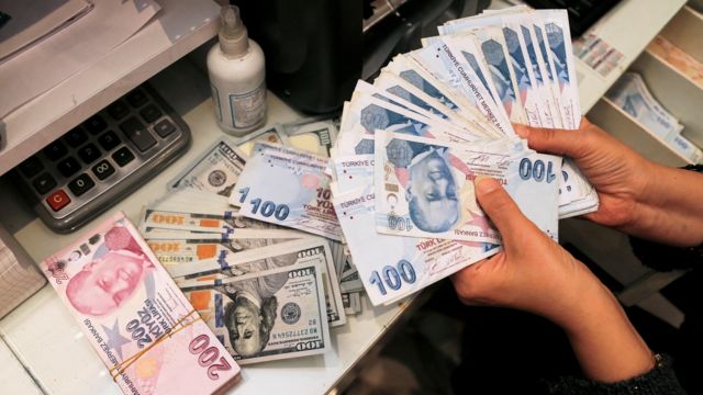 Dolar/TL’den yeni rekor