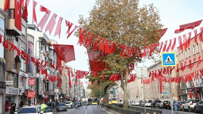 İstanbul Valiliğinden bayrak genelgesi