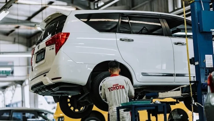 Toyota üretimini durdurdu