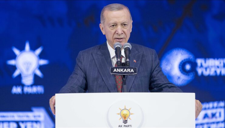 Cumhurbaşkanı Erdoğan, yeniden AK Parti Genel Başkanı