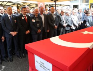 Teröristlerin katlettiği şehit veteriner teknikeri defnedildi