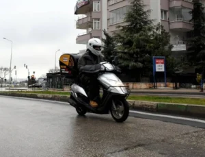 Motosiklet ve motokuryelere fırtına yasağı