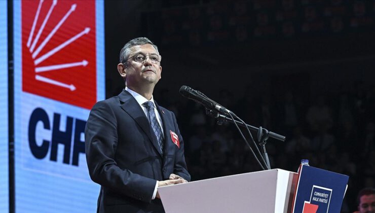 Özgür Özel CHP’nin 8. Genel Başkanı