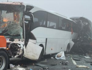 Kuzey Marmara Otoyolu’nda feci kaza: 10 kişi hayatını kaybetti