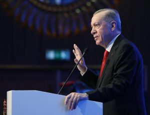 “Türkiye Cumhuriyeti ihaneti ve terörü kimsenin yanına kar bırakmaz”