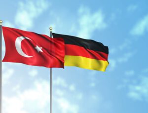 Almanya’da Türk Başkonsolosluğuna saldırı