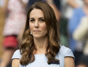 Kate Middleton, kanser tedavisi gördüğünü açıkladı
