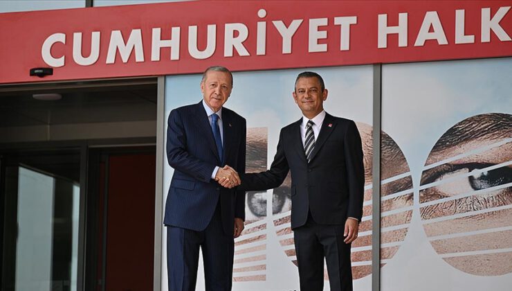 Cumhurbaşkanı Erdoğan CHP Genel Merkezi’nde