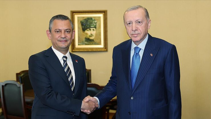 Cumhurbaşkanı Erdoğan, Özgür Özel ile bayramlaştı
