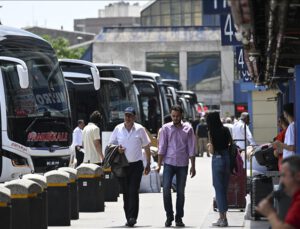 İstanbul’da bayram öncesi otobüs biletleri tükendi