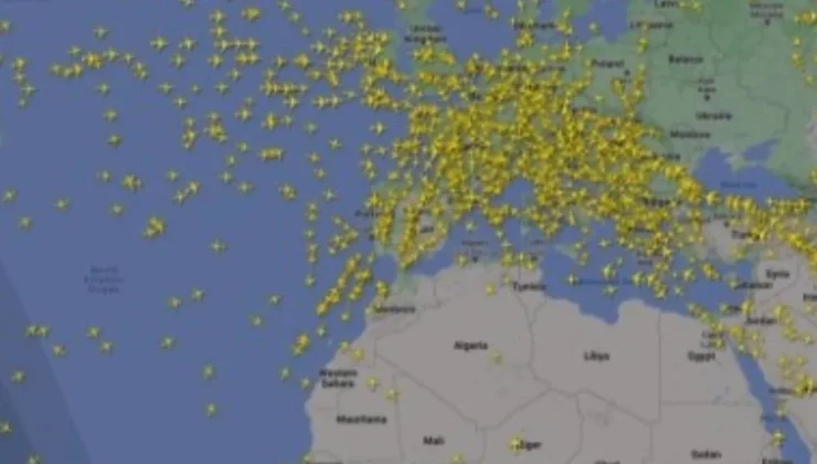 Dünya genelinde sistem çöktü, uçaklar havada kaldı