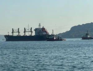 İstanbul Boğazı gemi trafiğine çift yönlü kapatıldı