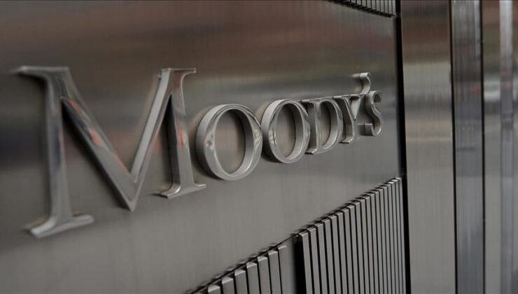 Moody’s, Türkiye’nin kredi notunu iki kademe artırdı