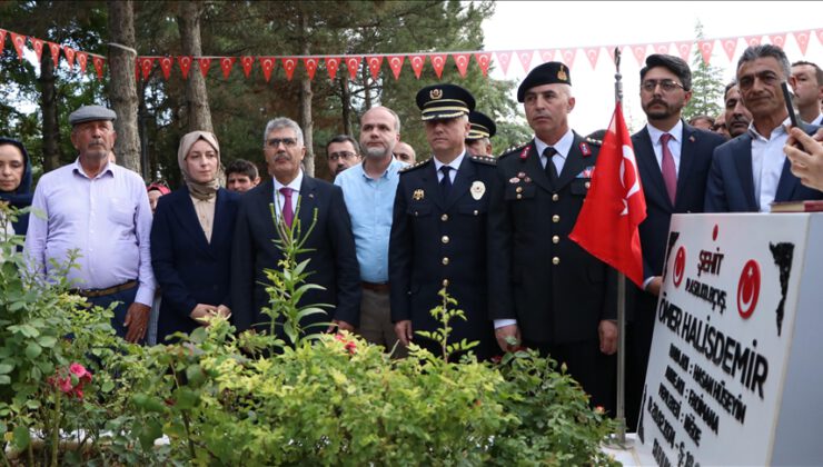 Ömer Halisdemir kabri başında anıldı